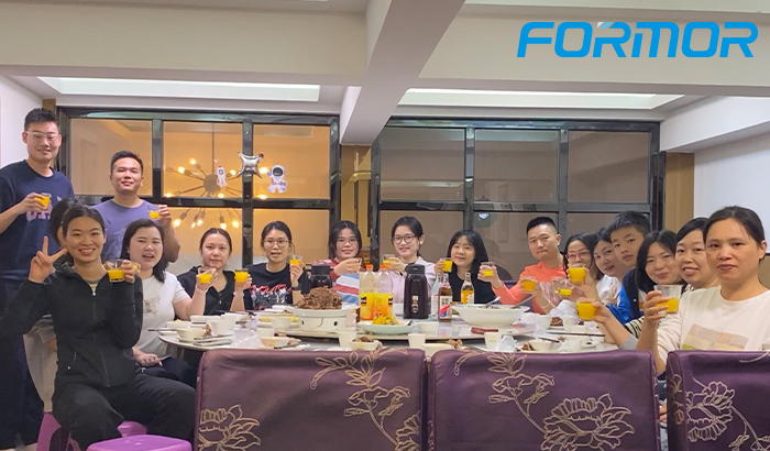 Fortune Plus Hardware Sales Team Enjoys Northeastern Chinese Cuisine